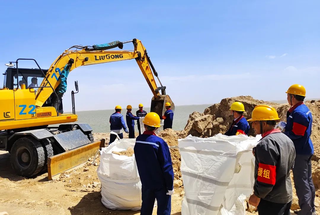 真人庄闲游戏钾肥开展防汛抗洪应急演练